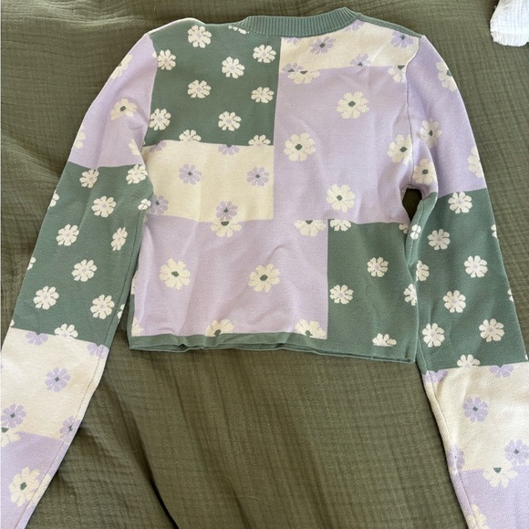 Floral Patchwork cropped floral sweater - Picture 3 of 3